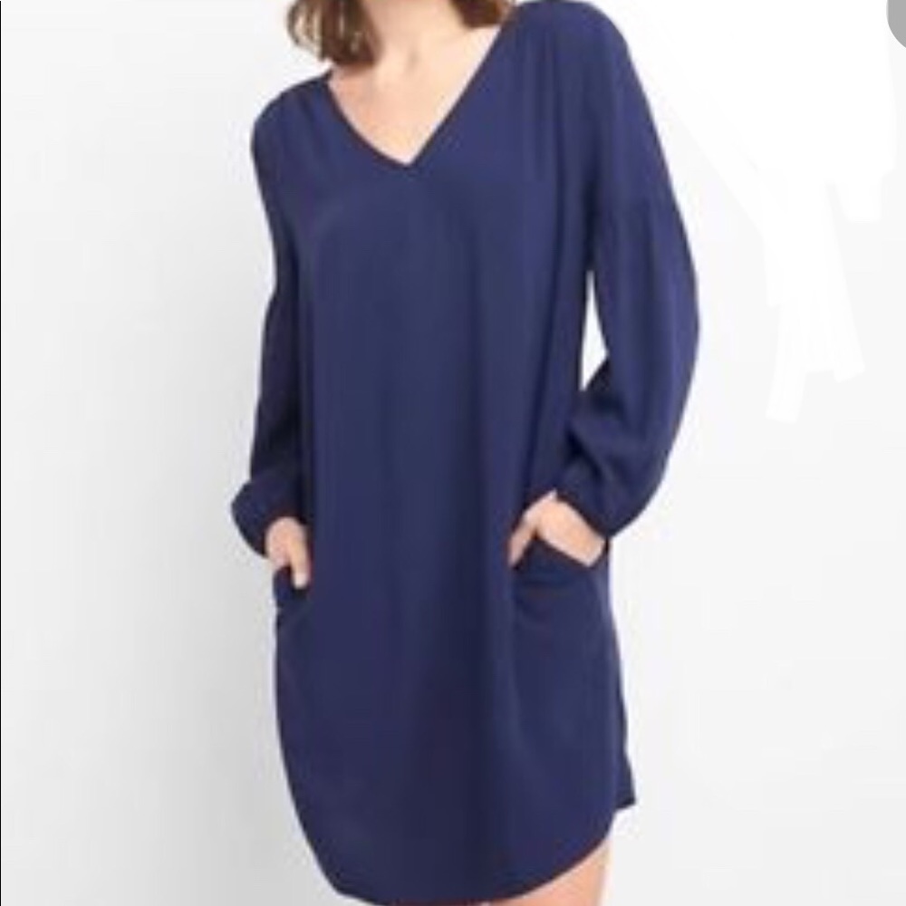 💐Gap Long Sleeve V Neck Shift Dress